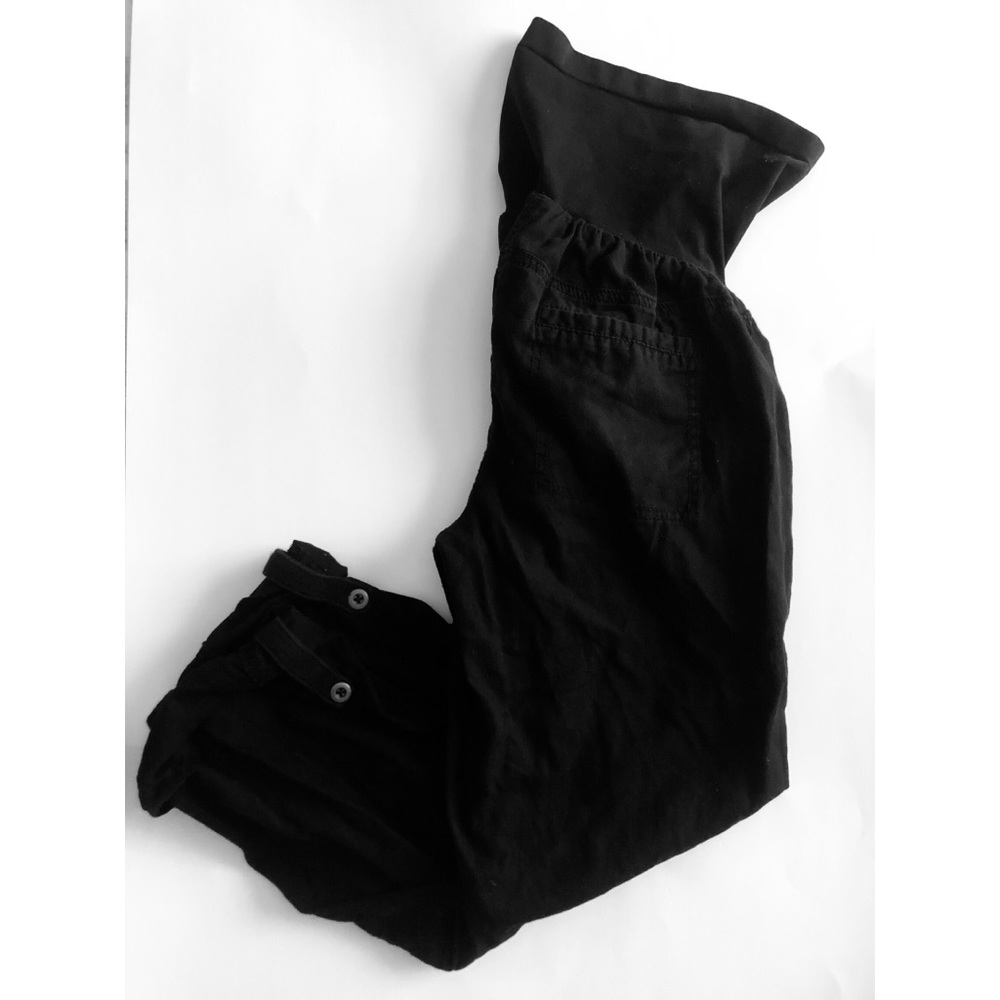 Black maternity capris